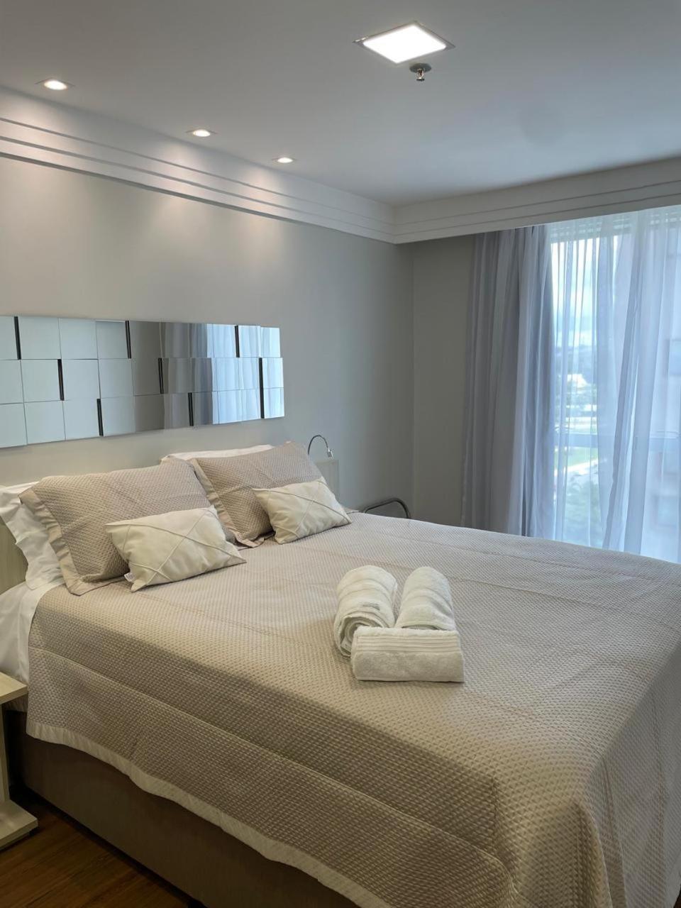 Flat Particular Hotel Mercure Brasilia Lider Exterior foto